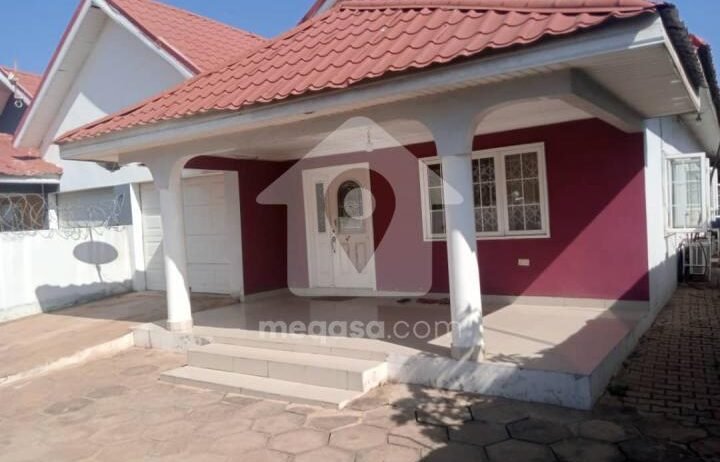 3 bedroom house for sale at East Airport