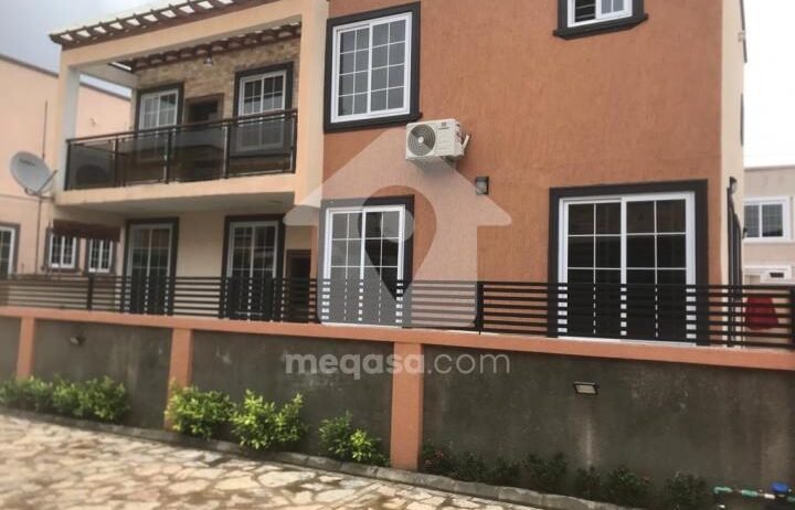 3 bedroom house for sale at East Airport