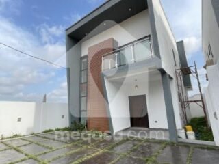 3 bedroom house for sale at East Airport